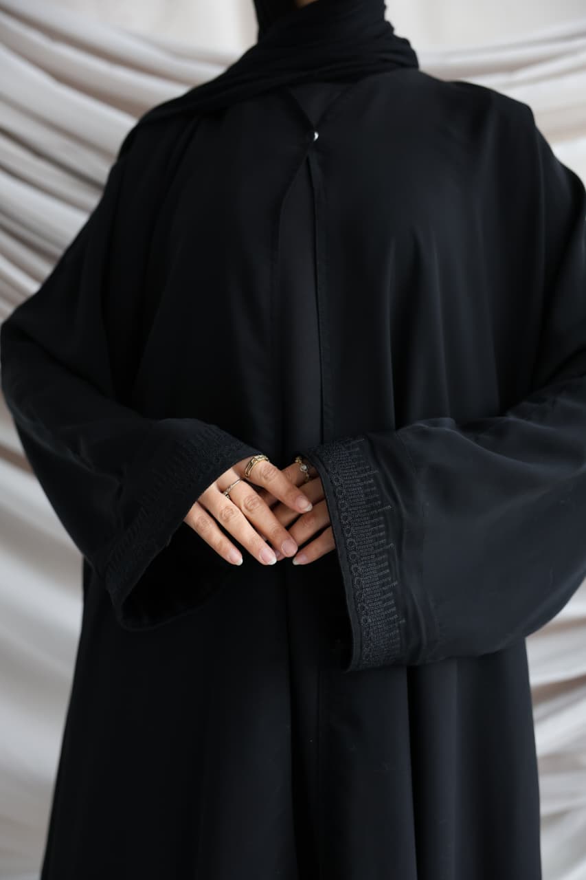QATIFA ABAYA